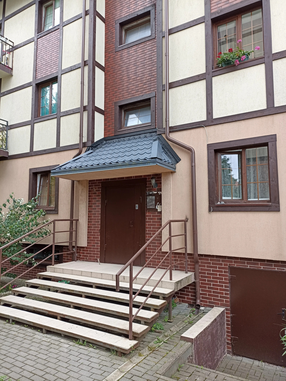 Апартаменты на Озерной 3