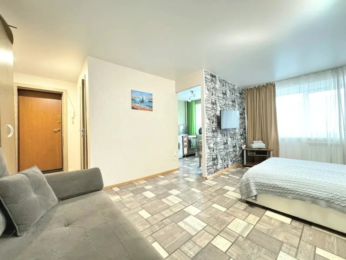 Квартира однокомнатная в центре на Островского рядом с МВД и ГорСадом