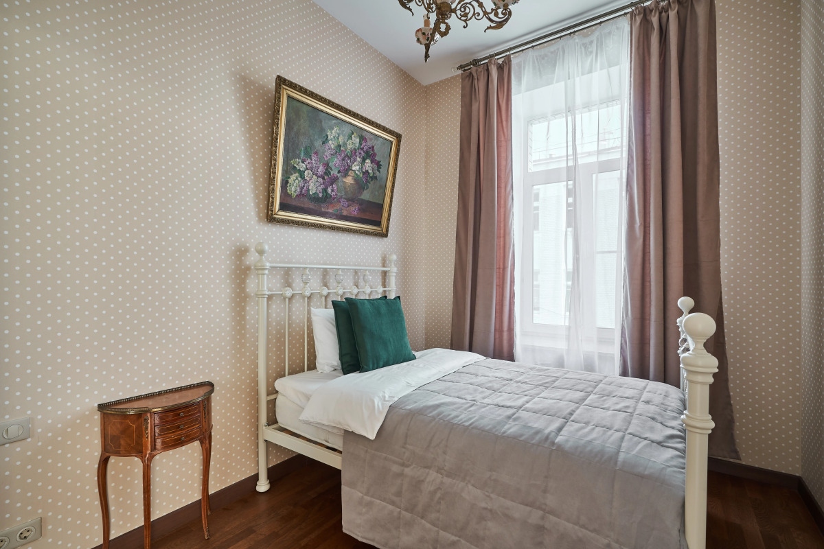 Апартаменты в Доходном доме на Патриарших прудах