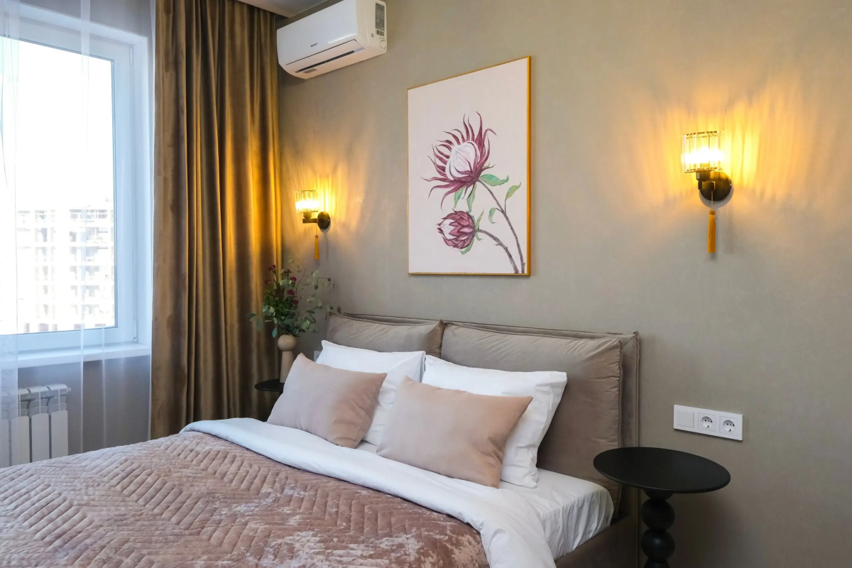 Большая Однокомнатная Квартира с Видом на Реку и Новым Ремонтом