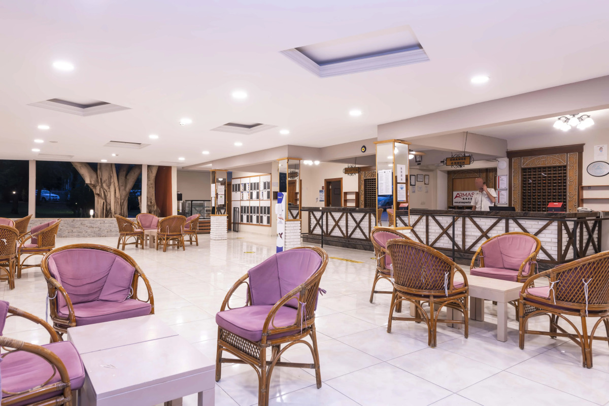 Armas Green Fugla Beach