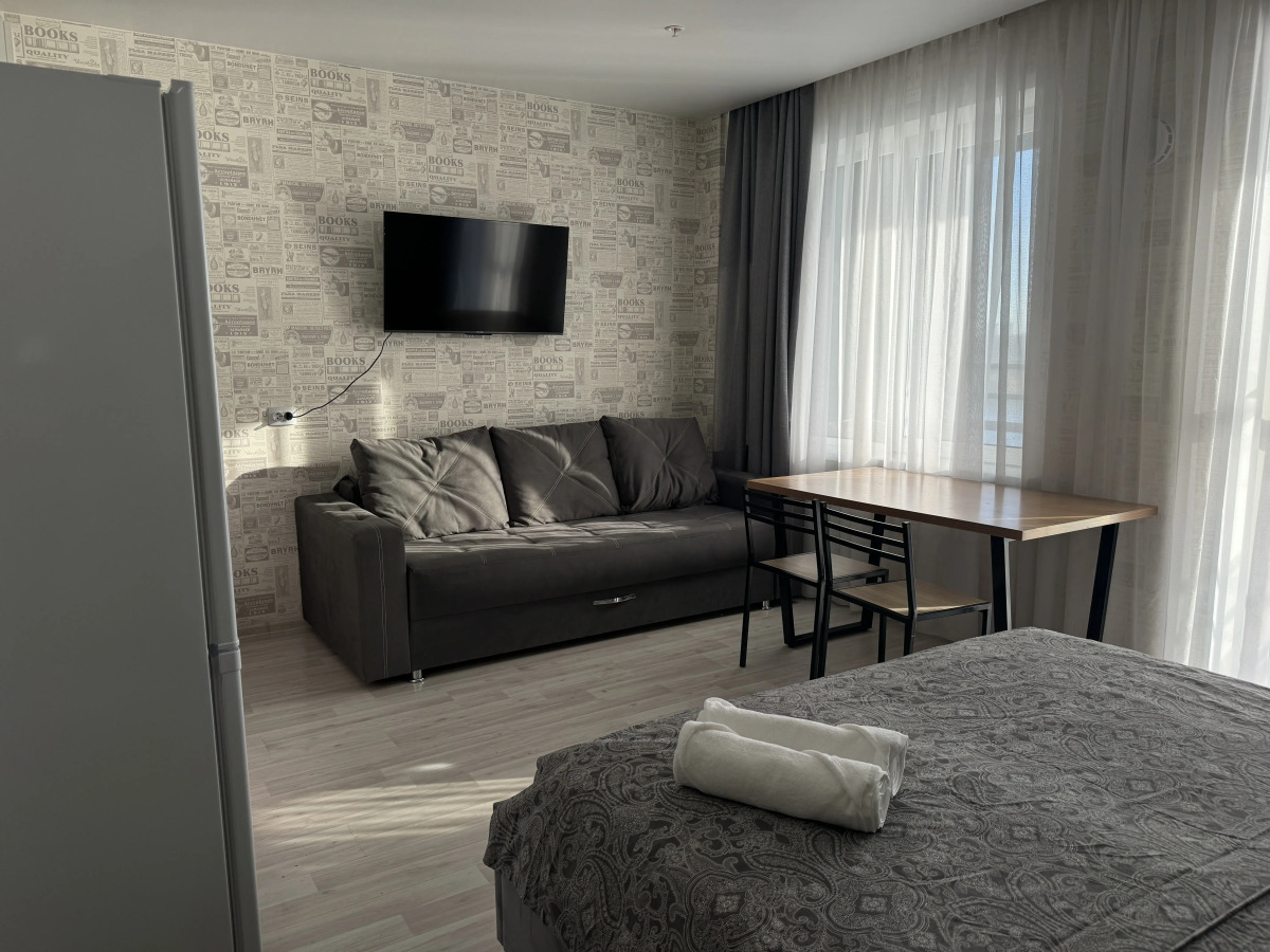 Апартаменты Hugge Place Студия с видом на ОБЬ