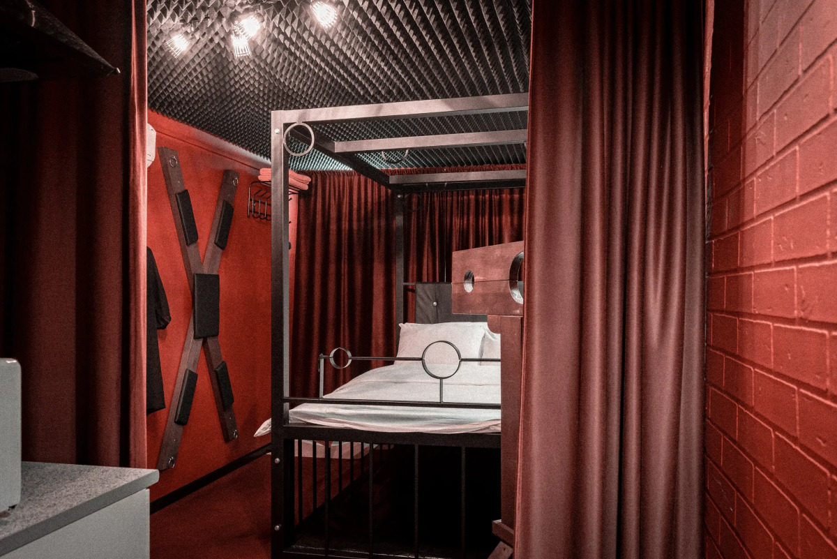 Квартира 18+ Красная Комната для Романтических Свиданий