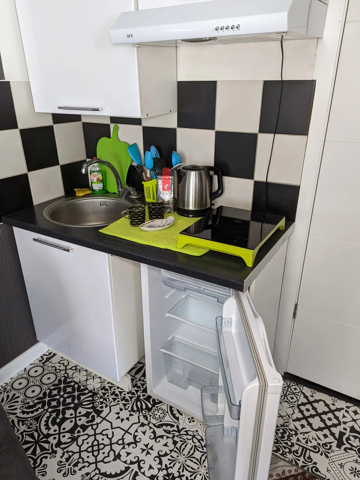 Ekodomik Lobnya (Svetlaya street)