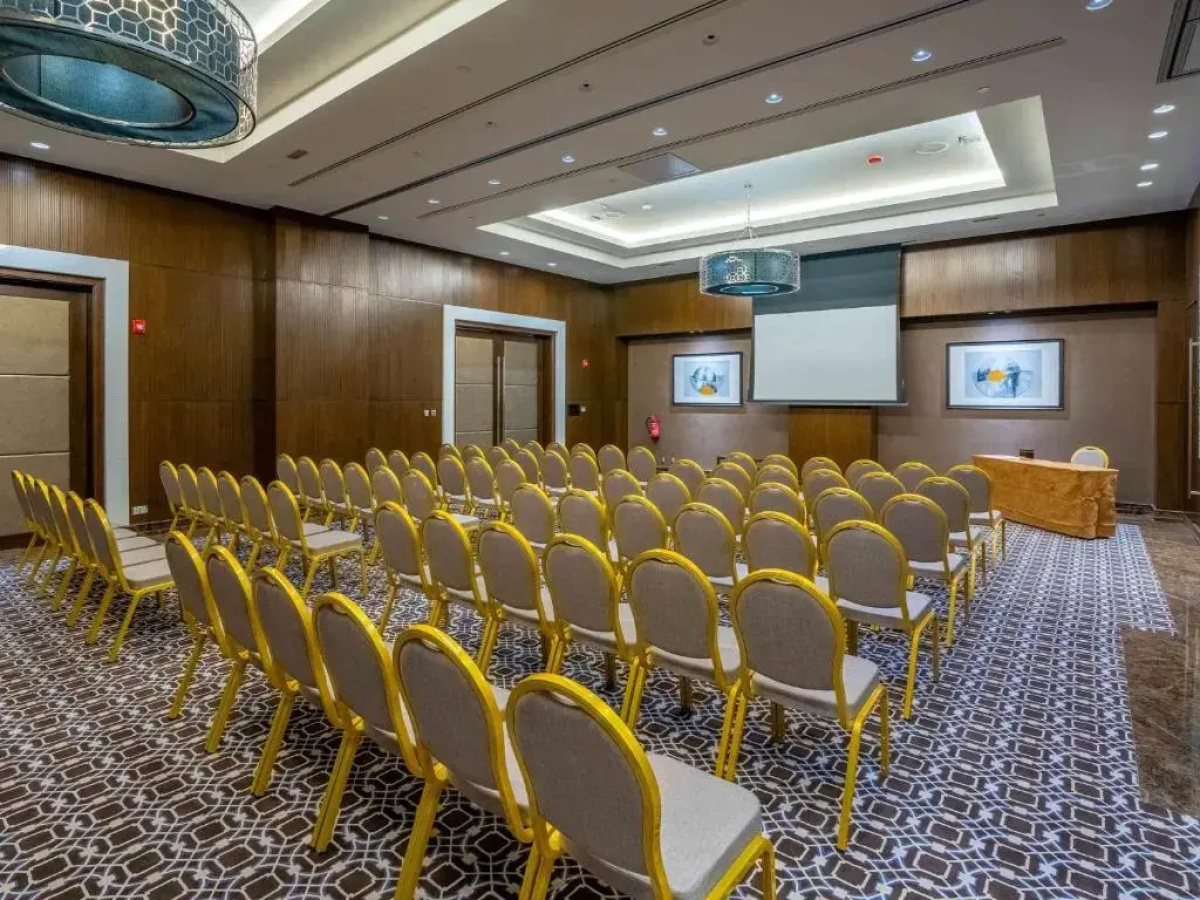 Отель Rixos Marina Abu Dhabi