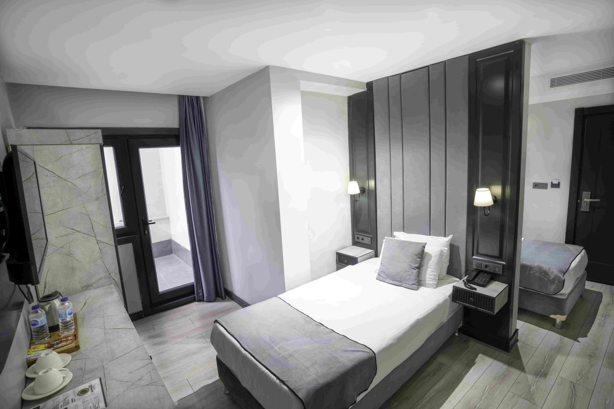 Отель Express Plus