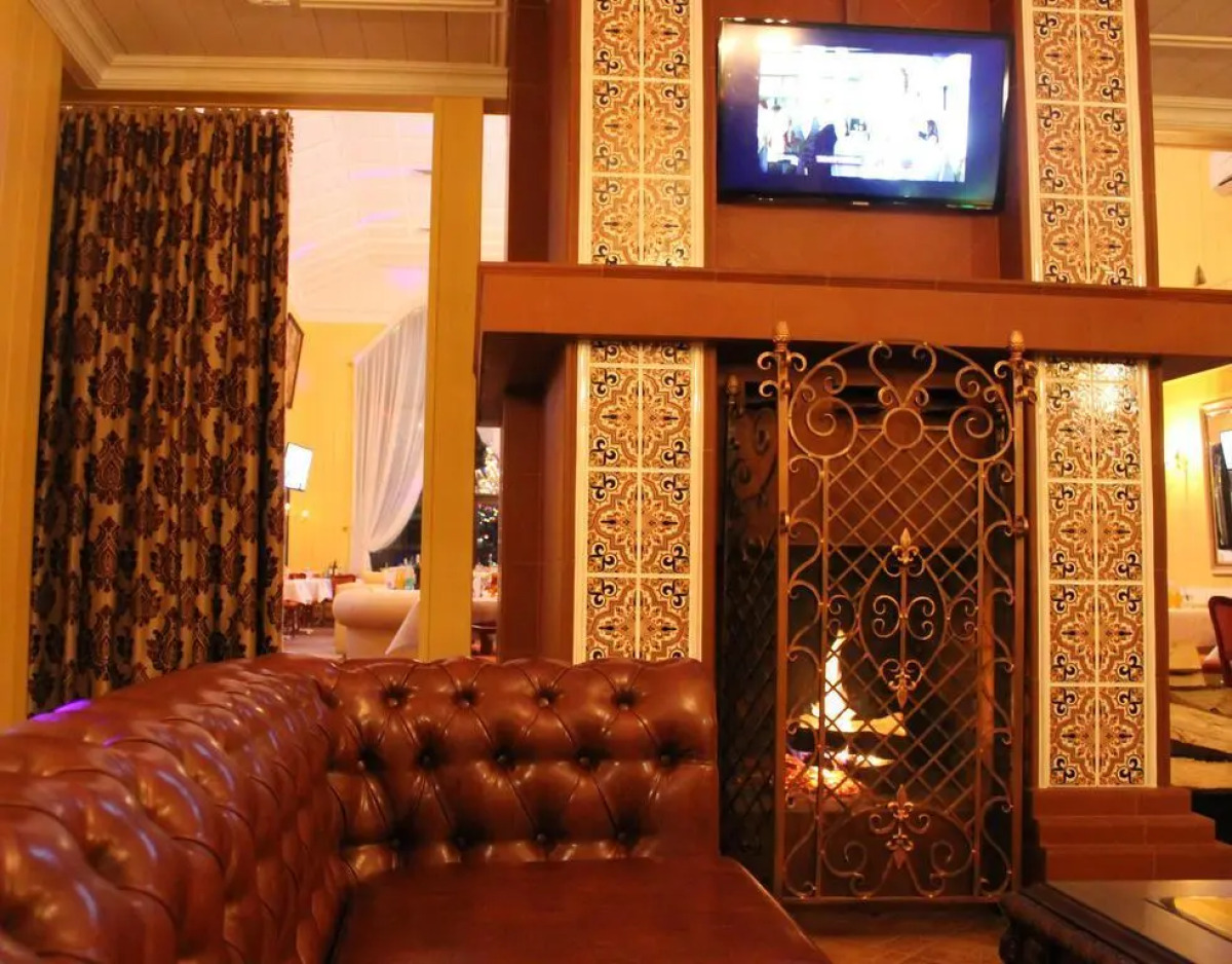 Отель Птичь