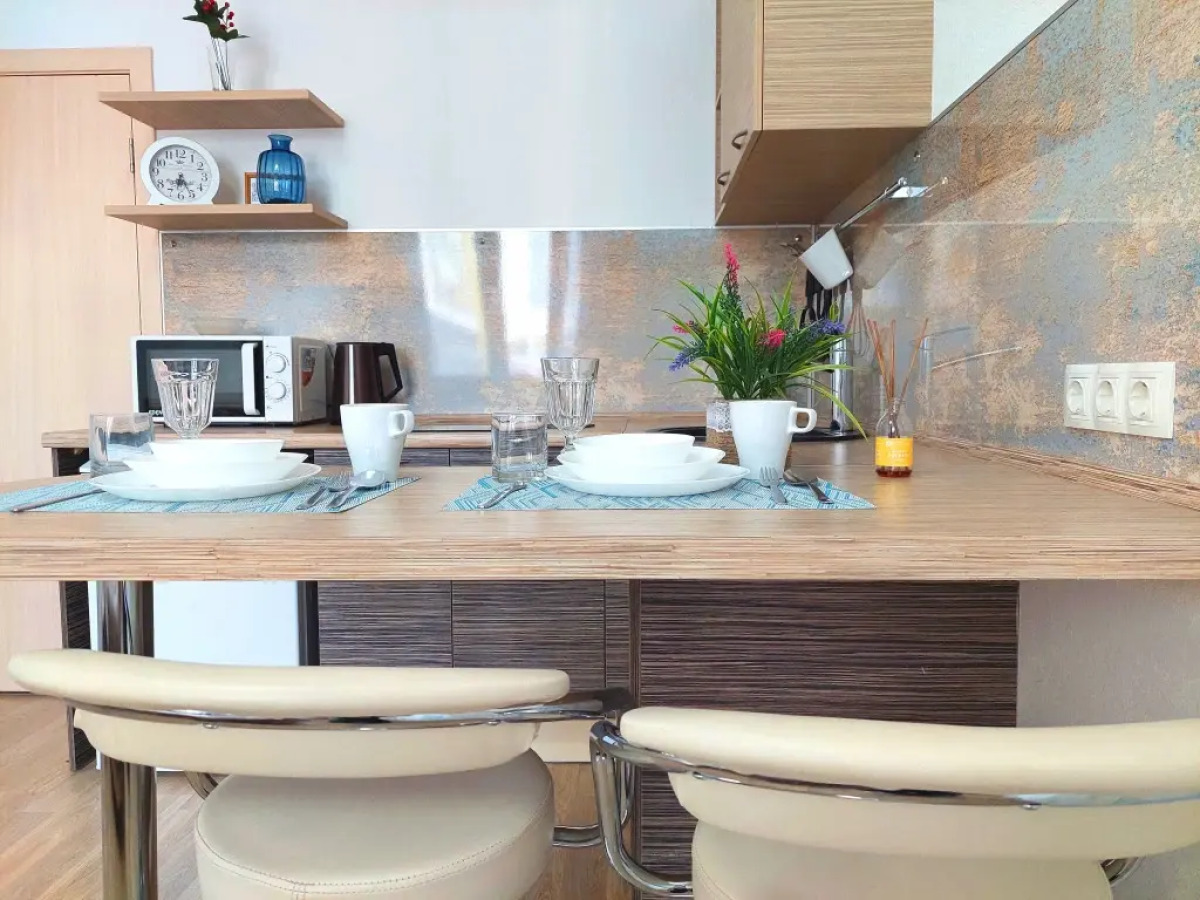 Три квартиры на Сахарова 2