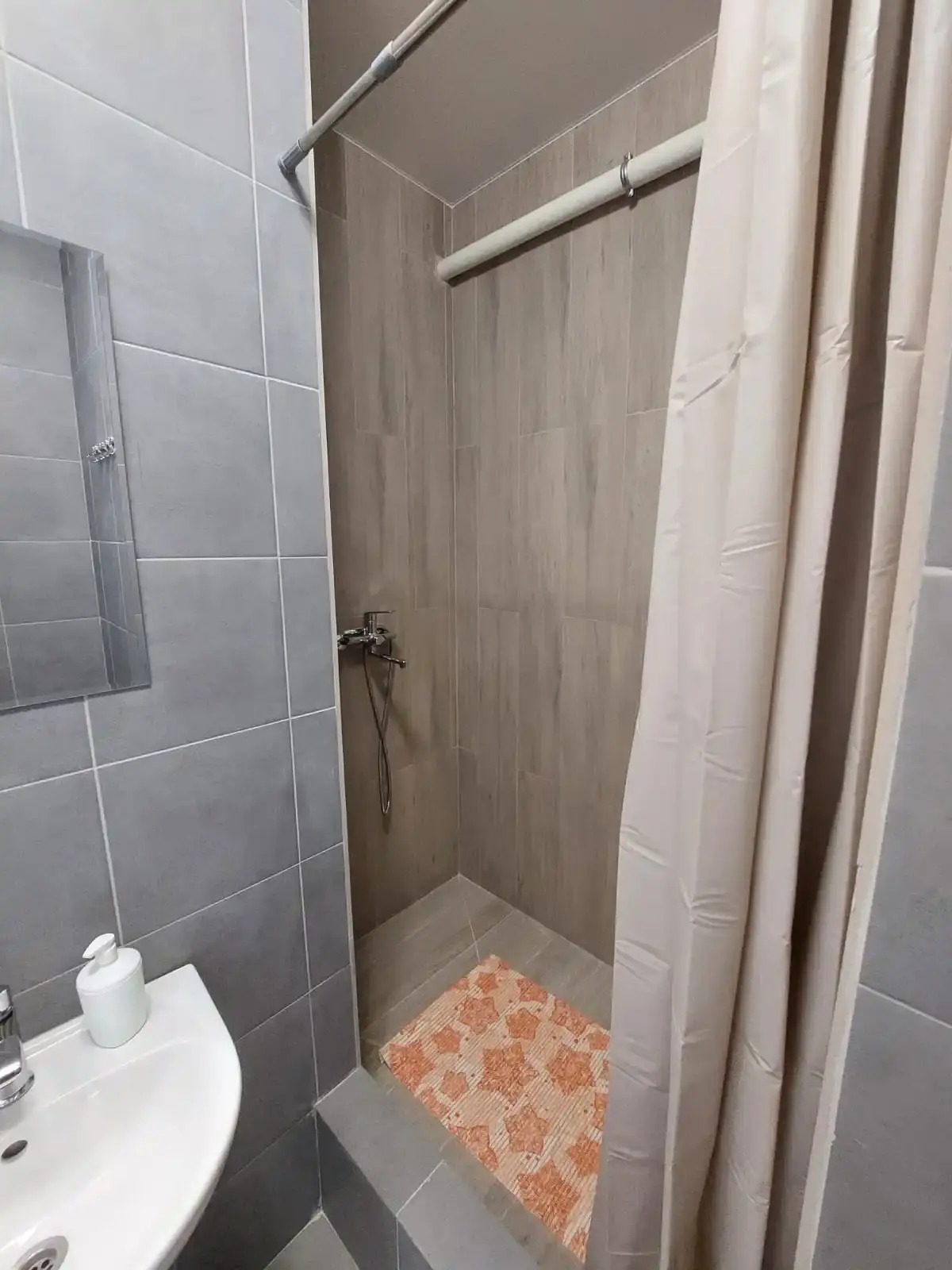 Апартаменты ОK на Буханцева 66