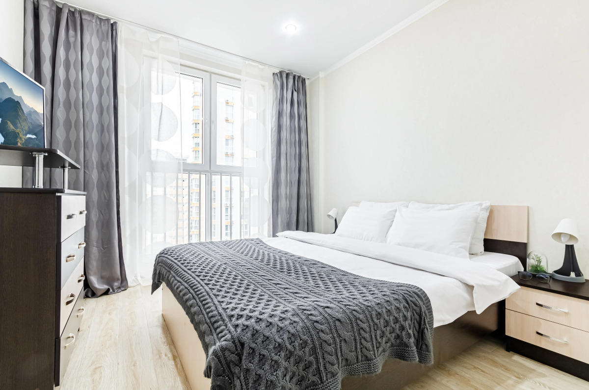 Апартаменты формата евро2 в центре 2 ЖК телевизора удобная кровать заселение круглосуточно by Depart Apart