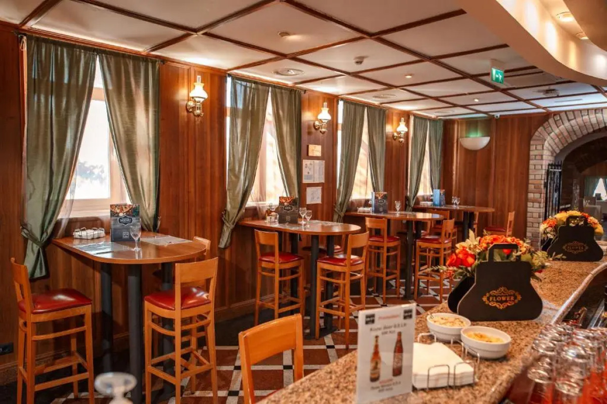 Отель River Palace