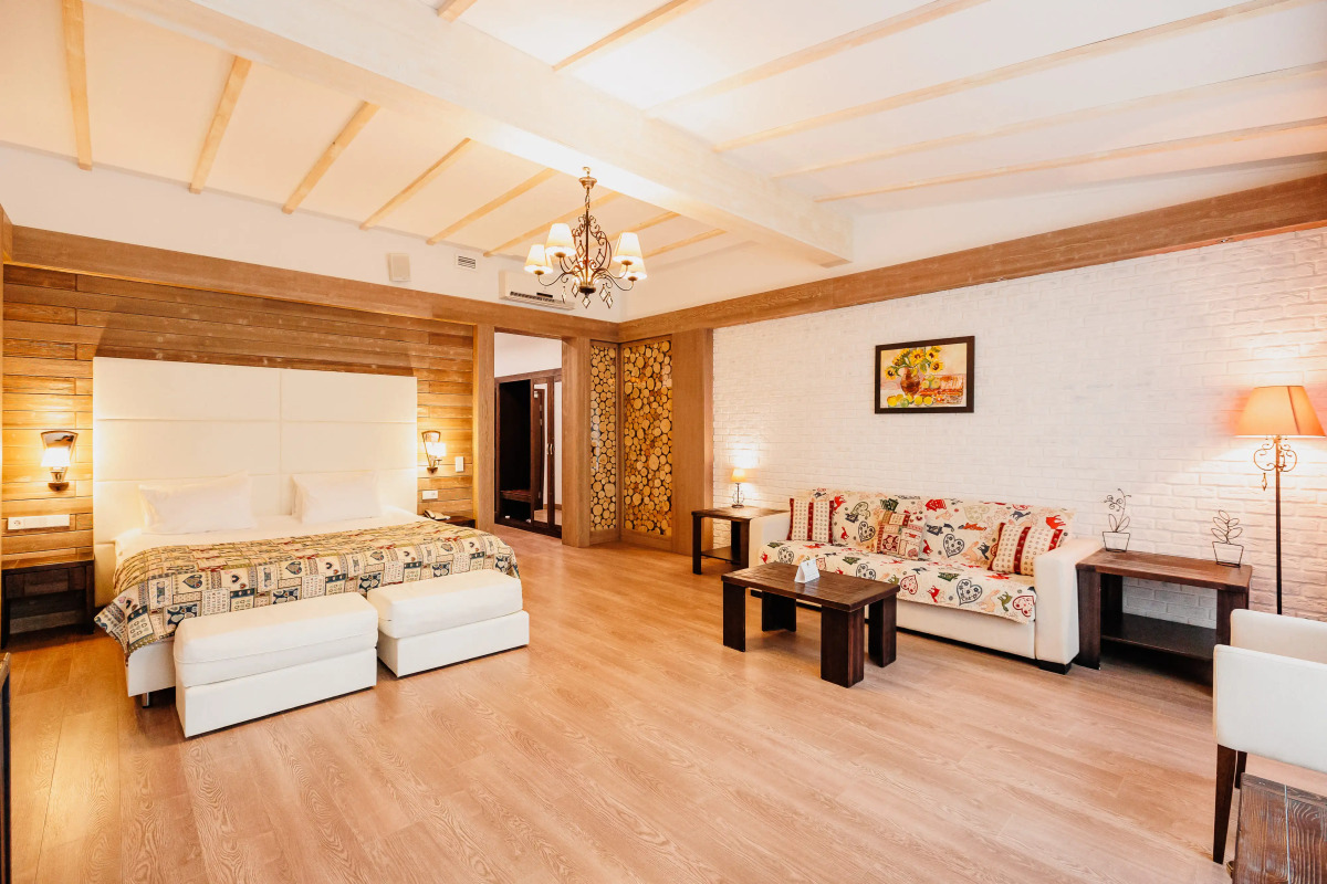 Парк Отель Русский