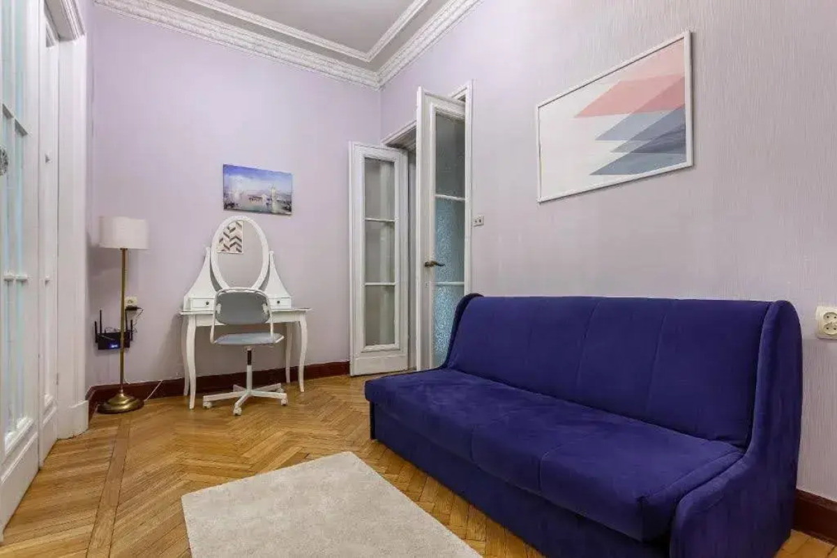 Апартаменты Улучшенные Просторные с Видом на Садовое Кольцо