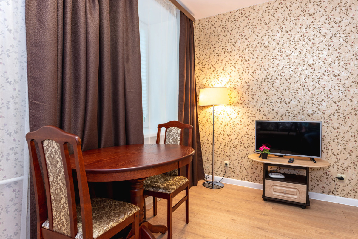 Апартаменты Яр-сутки на Октября 23