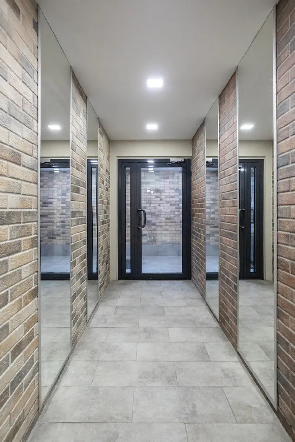 Апартаменты Алиса в Центре на Уральской 20 1