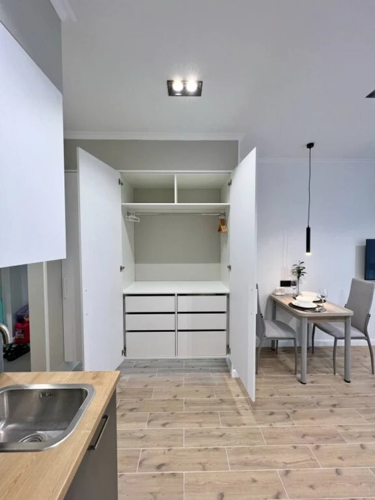 Апартаменты Black Chocolate у метро Филатов Луг