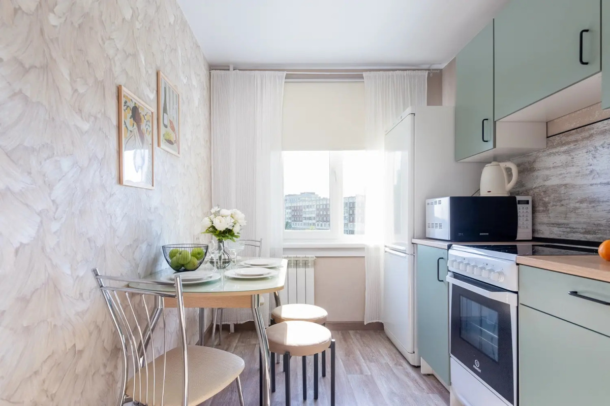 Квартира Семейная двушка у ЖД вокзала с двумя TV и кондиционером