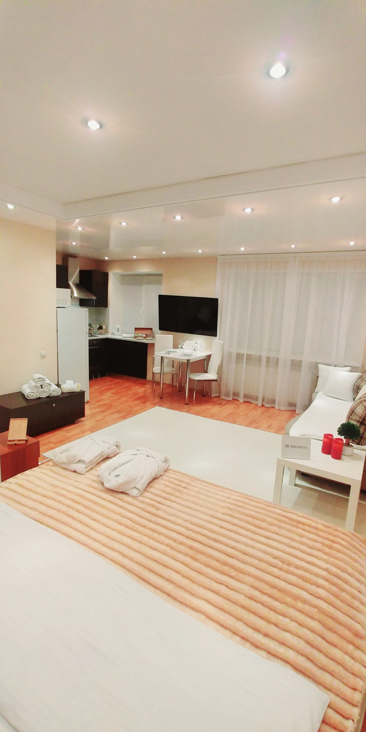 Апартаменты Тихая студия 33кв.м,джакузи,рядом станция подземного трамвая и ТЦ