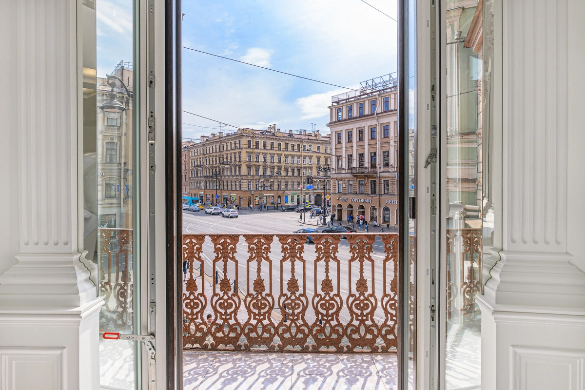 Апартаменты Двухъярусные Белоснежные на Невском 96