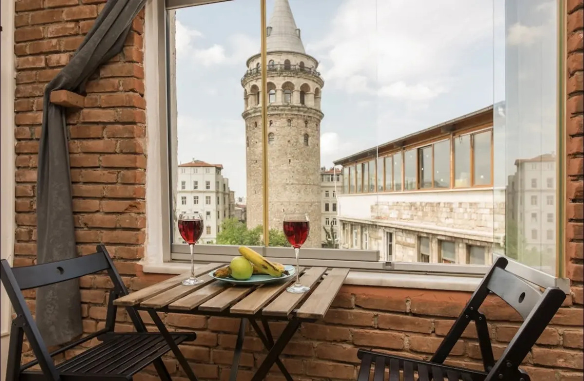 Апартаменты In the heart of Istanbul - Galata Tower view