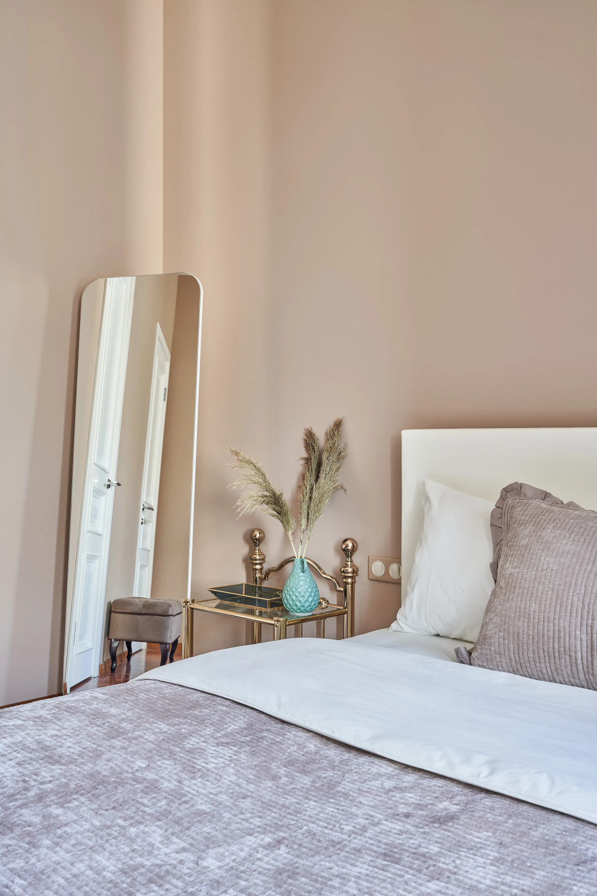 Апартаменты в Доходном доме на Патриарших прудах