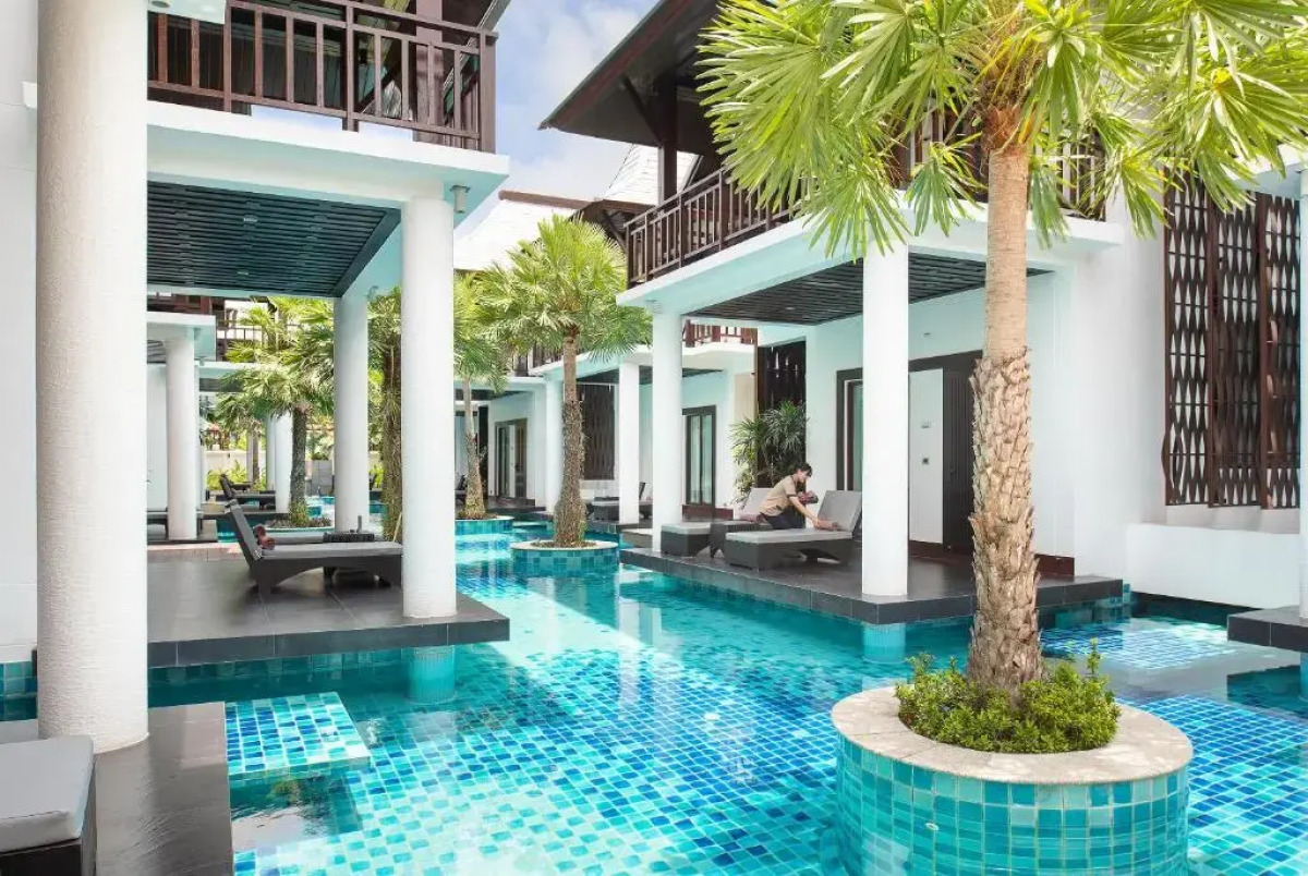 Отель Z Through by The Zign