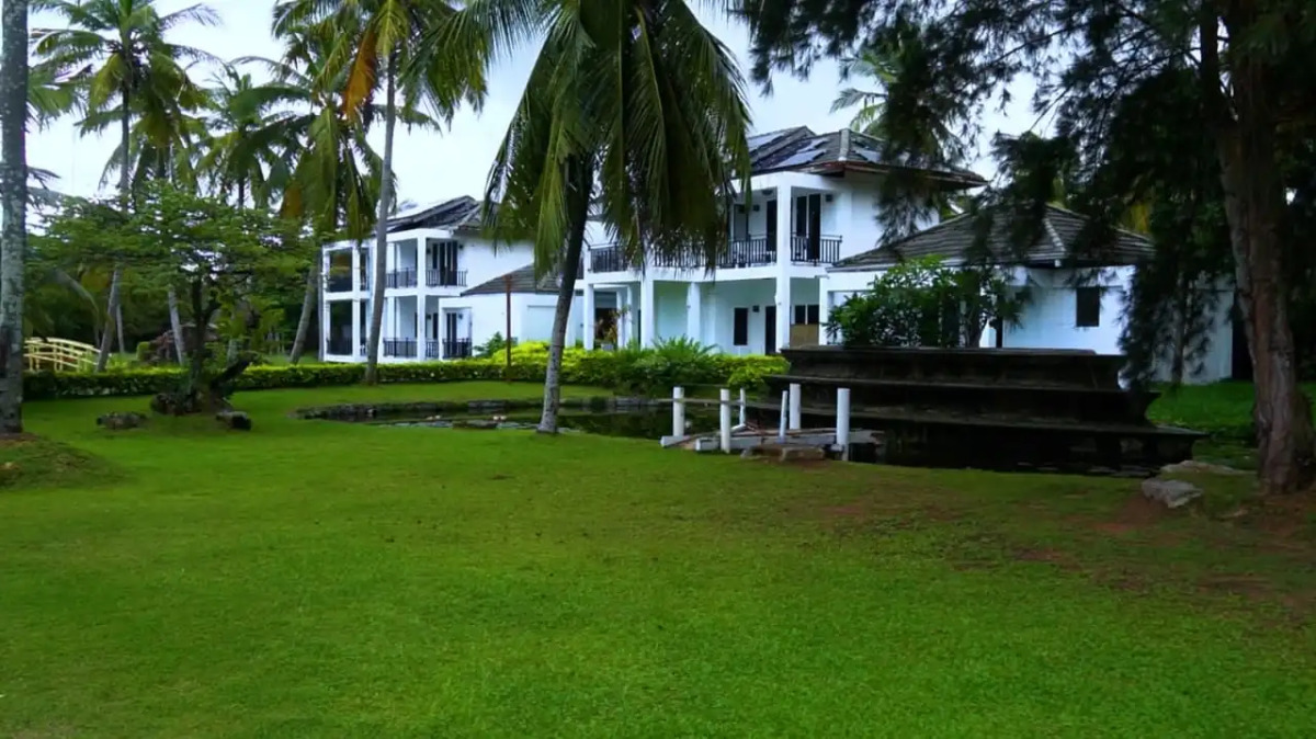 Отель Amaluna Resorts