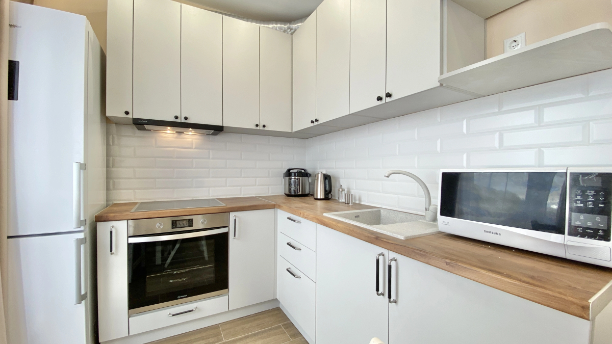 Апартаменты Альфа Амбровая