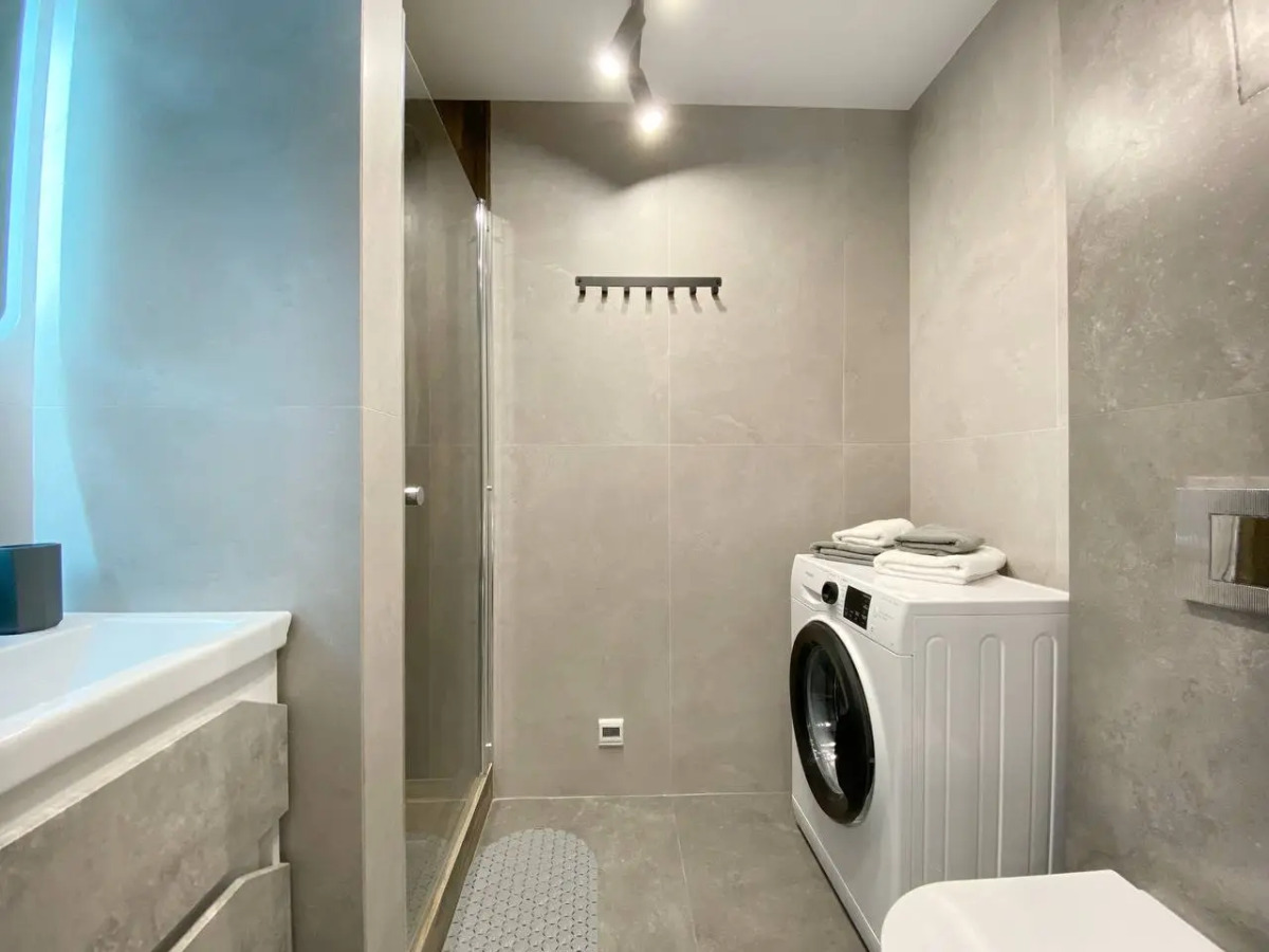 Квартира Стильная Двухкомнатная с Видом на Море во Владивостоке