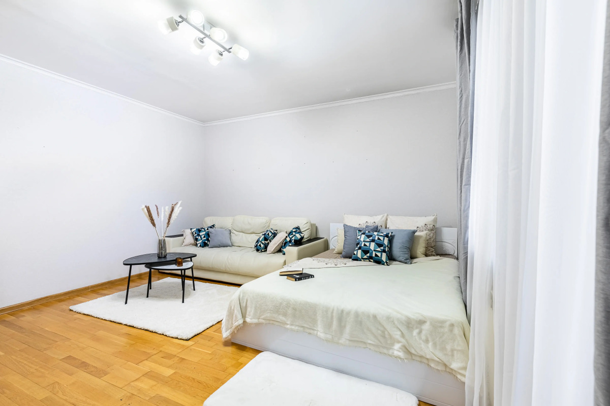 Апартаменты восьмиместные на Право-Булачной