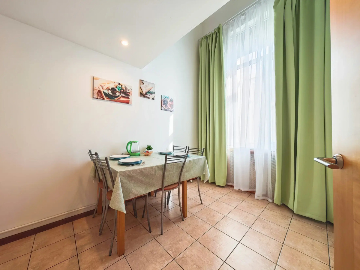 Апартаменты Невский 18 Николь и Мишель