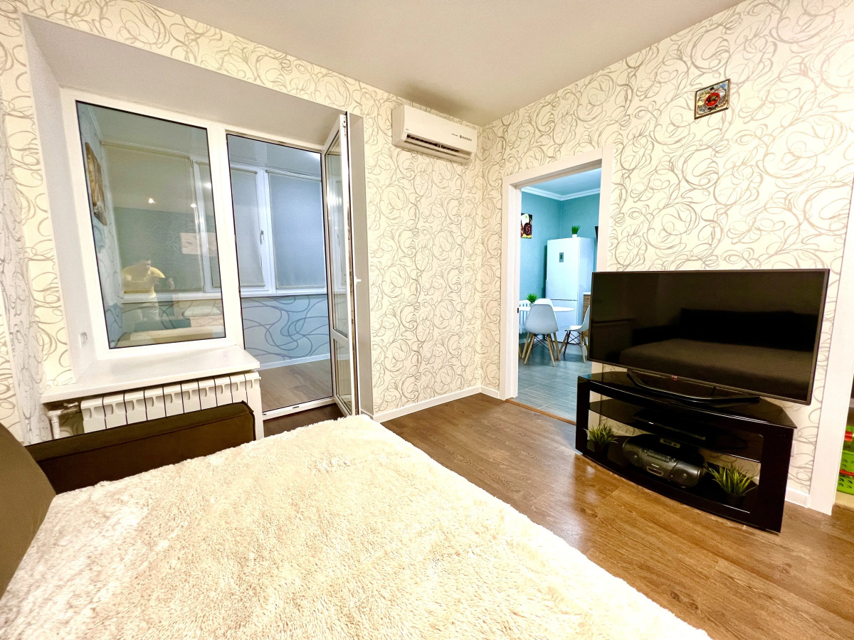 Уютные Апартаменты (рядом с ЖД вокзалом)  (ул. Никитинская 30)