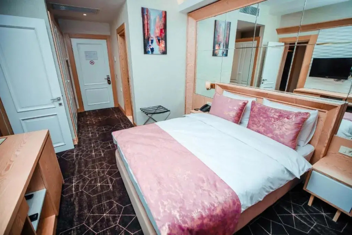 Отель Regal Inn Badamdar