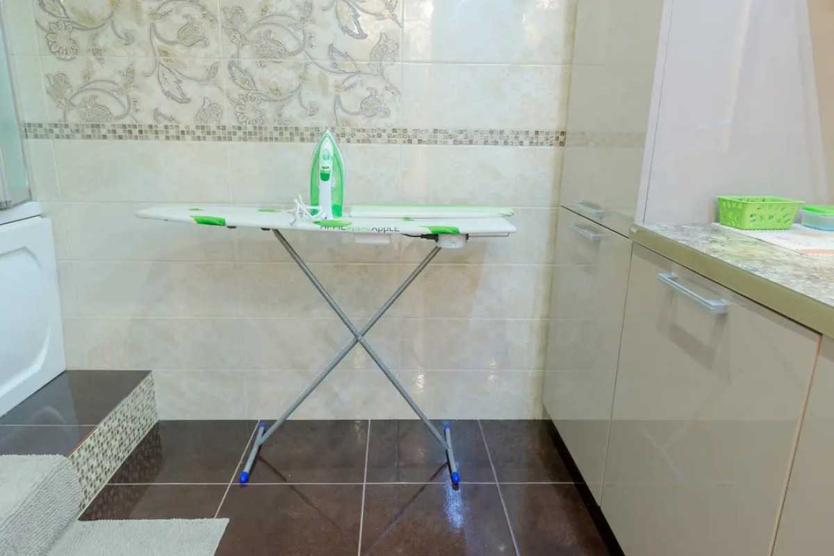 Квартира 2-х комнатная возле Кремля