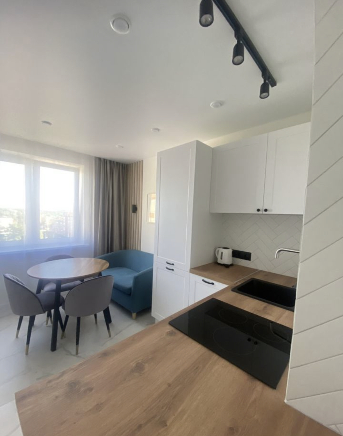 Квартира с балконом на бульваре 75 летия Победы 1