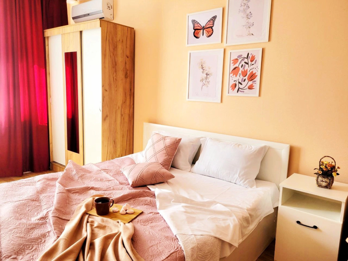 Апартаменты на Переверткина 1/3