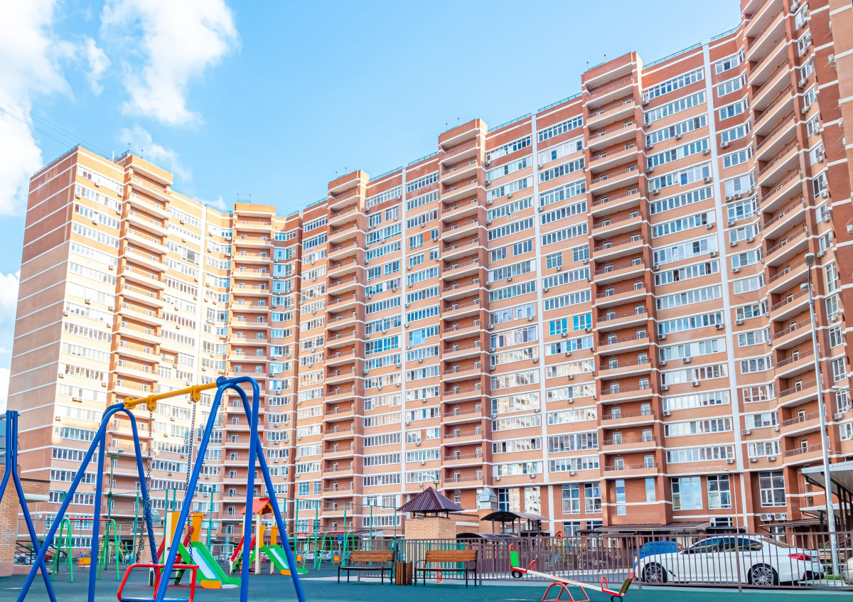 Апартаменты на 17 этаже в светлых тонах с видом на ЖК Тургенев , ФМР, Smart TV, комфорт и стиль by Depart Apart