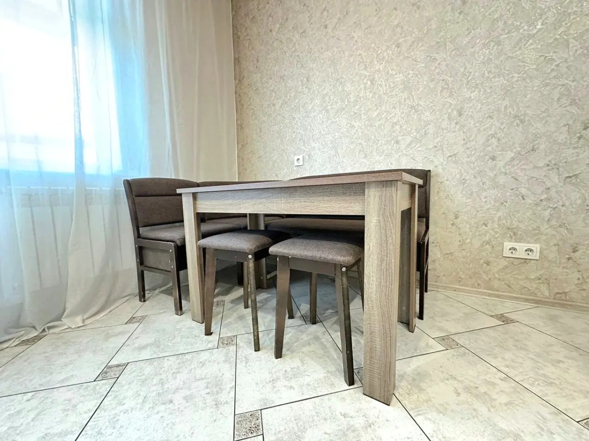 Квартира Двухкомнатная с балконом на Притомском