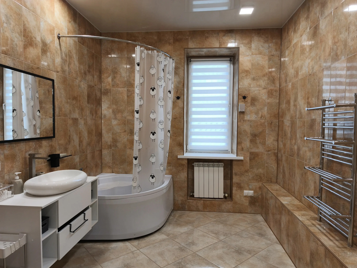 Квартира просторная на Богдана Хмельницкого