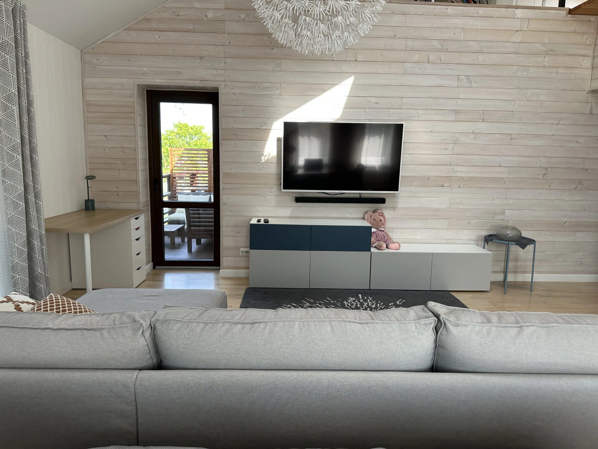 Апартаменты с двумя спальнями в частном доме