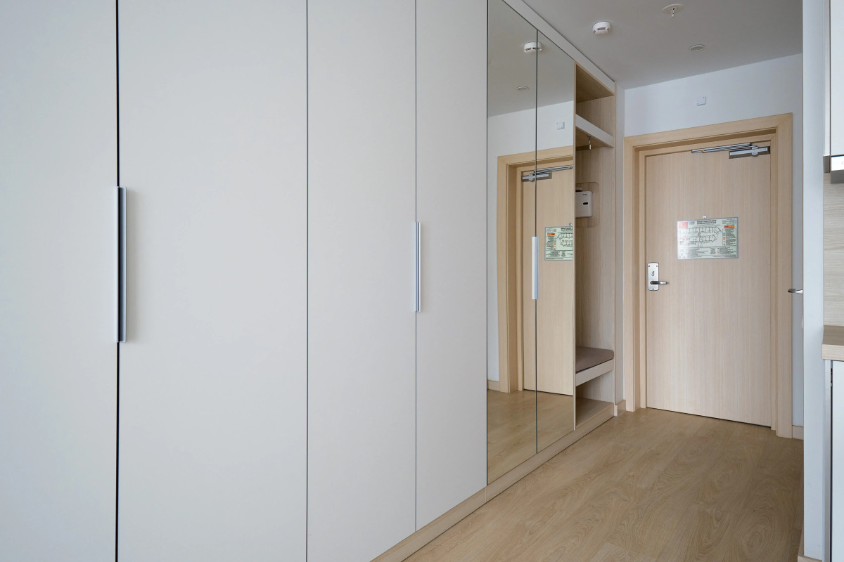 Апартаменты Live Here and Now