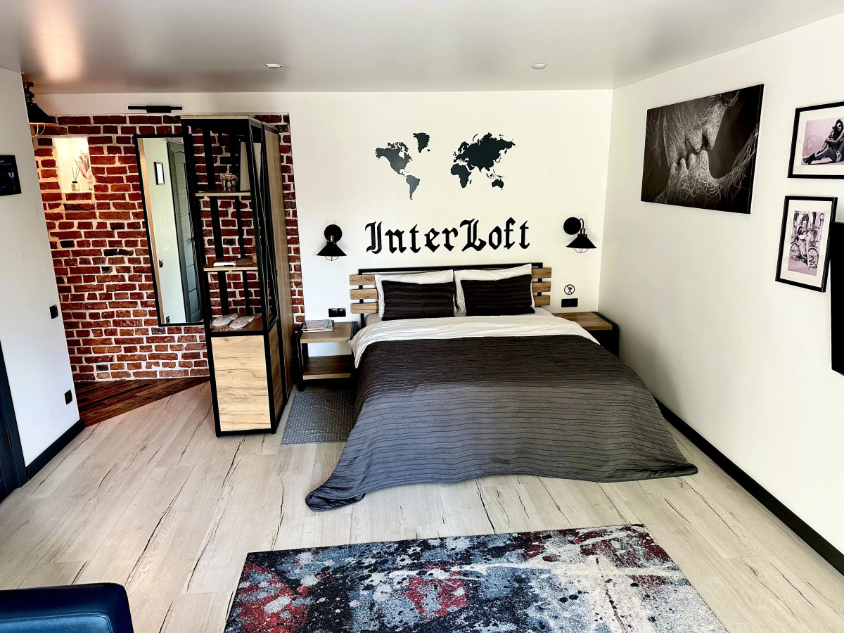 Апартаменты InterLoft 1 Old Town Free Parking Wi-Fi 100/50 Smart TV