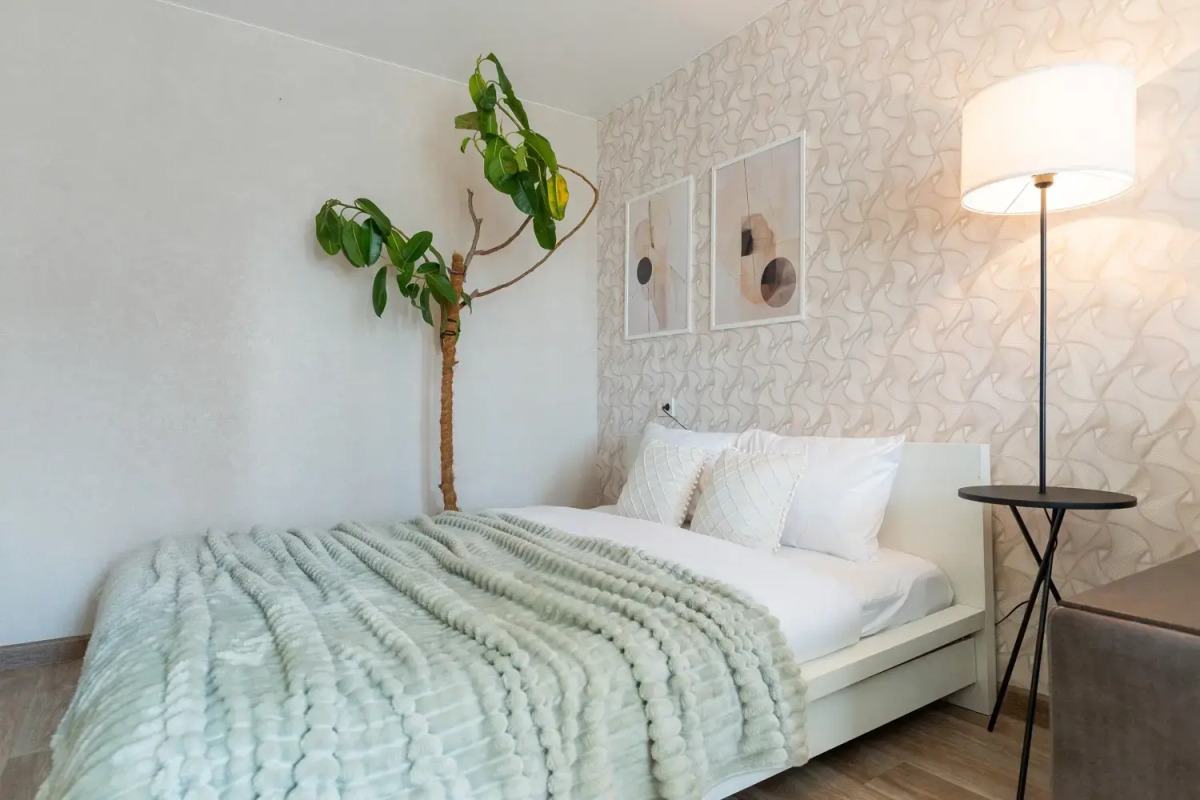 Квартира Семейная двушка у ЖД вокзала с двумя TV и кондиционером