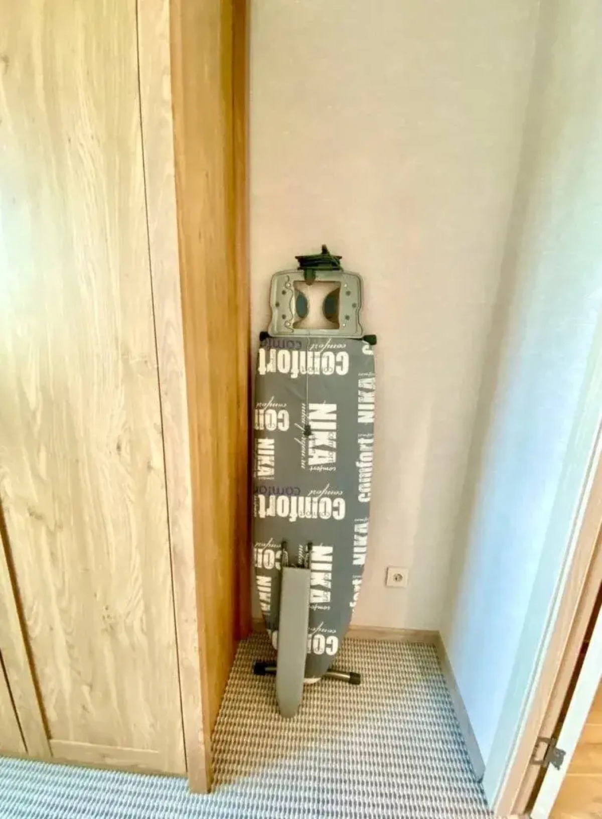 Апартаменты на Поповича 22