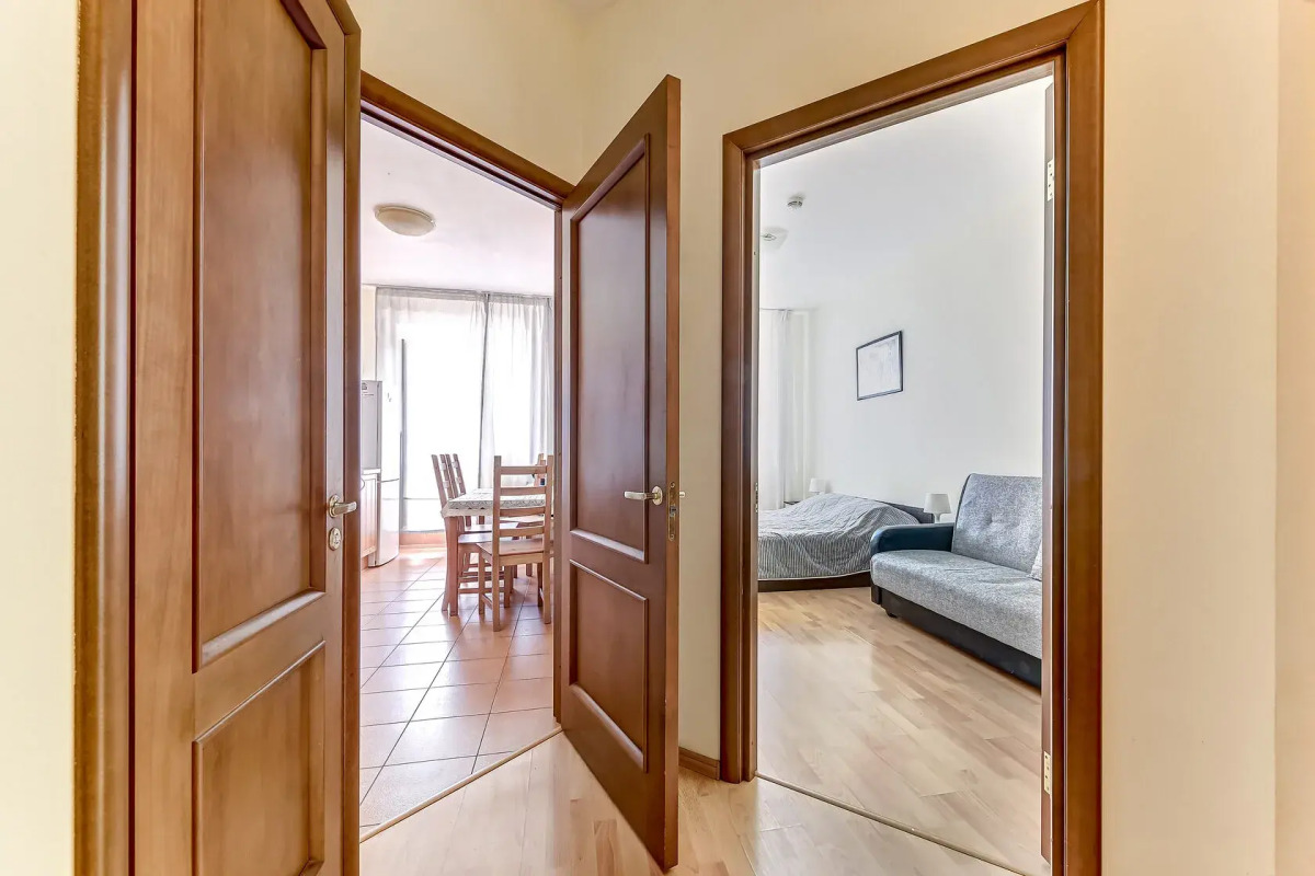 Апартаменты за Черной Речкой (4)