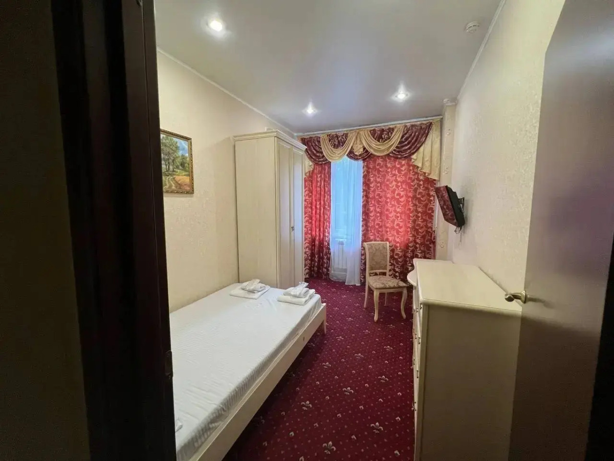 Отель Автор