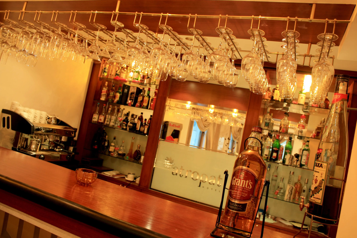 Отель Атропат