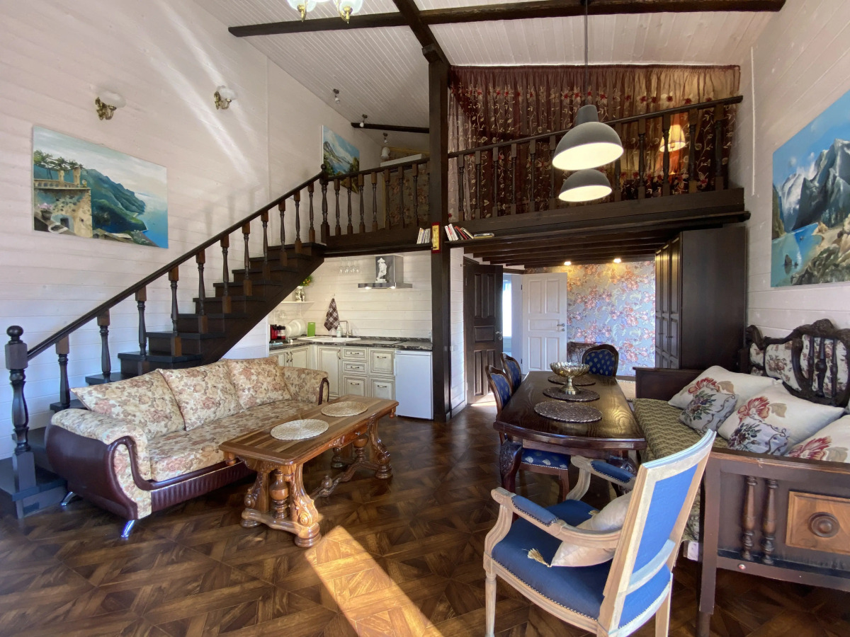 Дом  Семейный с террасой