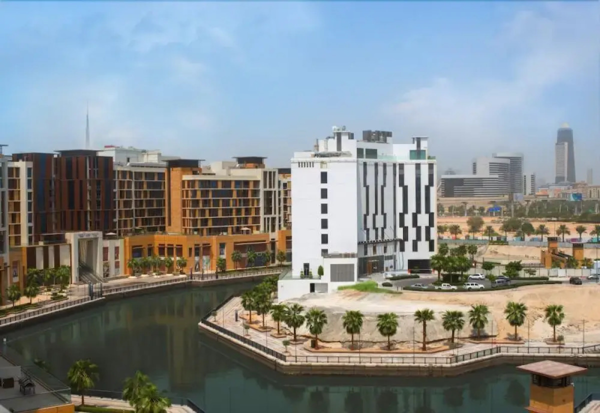 Отель IntercityHotel Dubai Jaddaf Waterfront