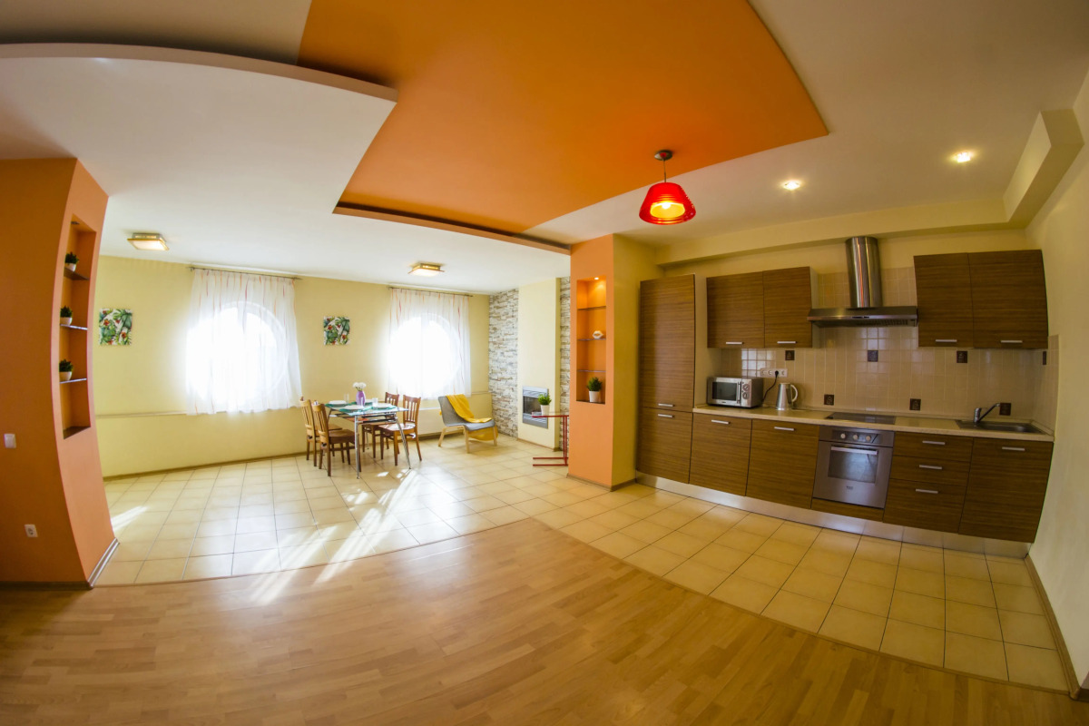 Апартаменты на Декабристов